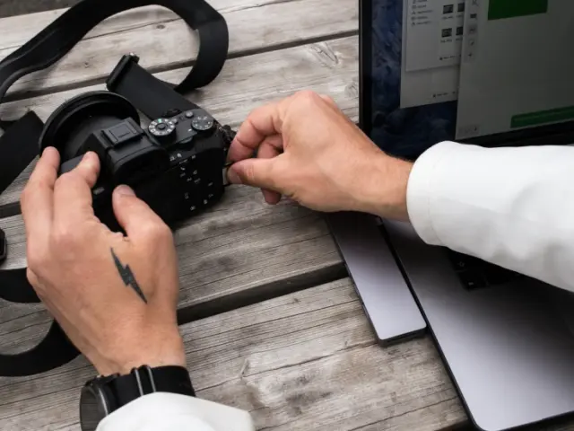 Choose the Right Platform to Sell DSLR Camera Online – Fair Price, Instant Payment, and More Benefits