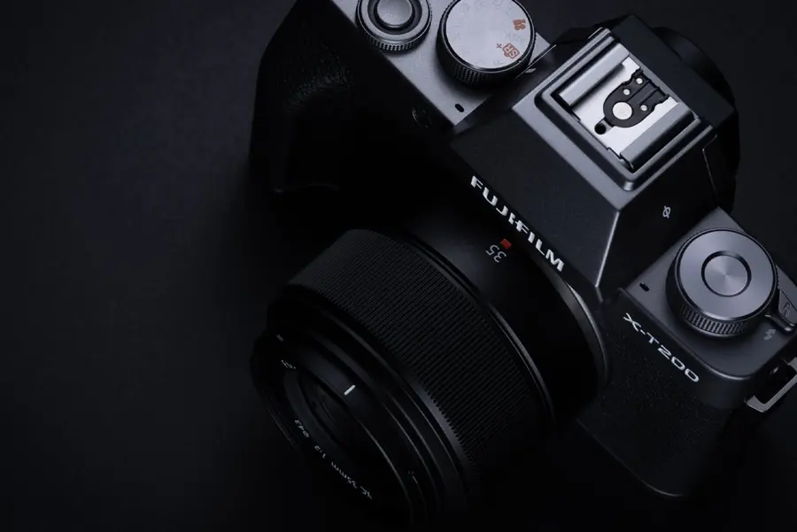 Sell used Fujifilm X-T200 Mirrorless